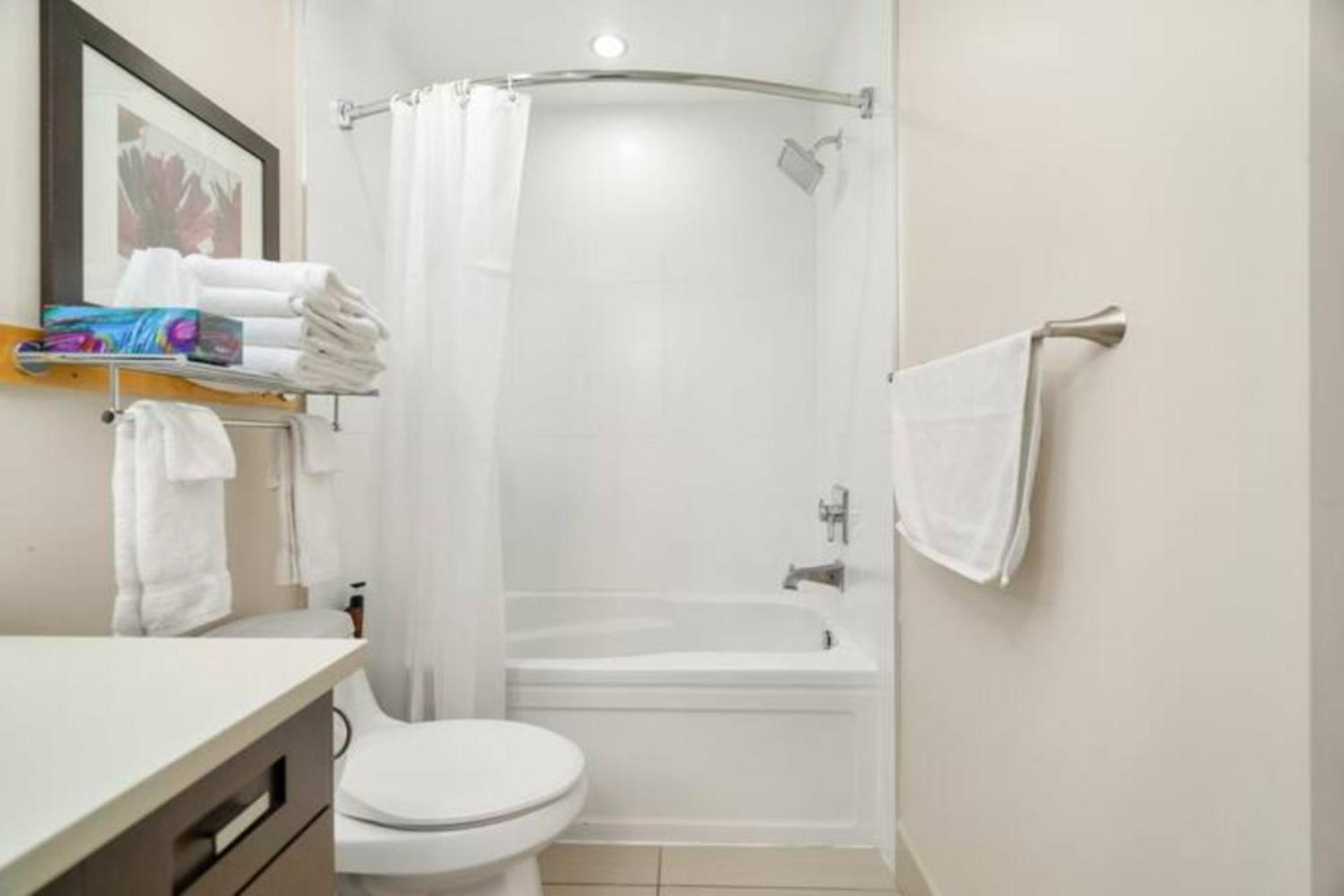 Harrison Pets Welcome-3br Penthouse Harrison Hot Springs
