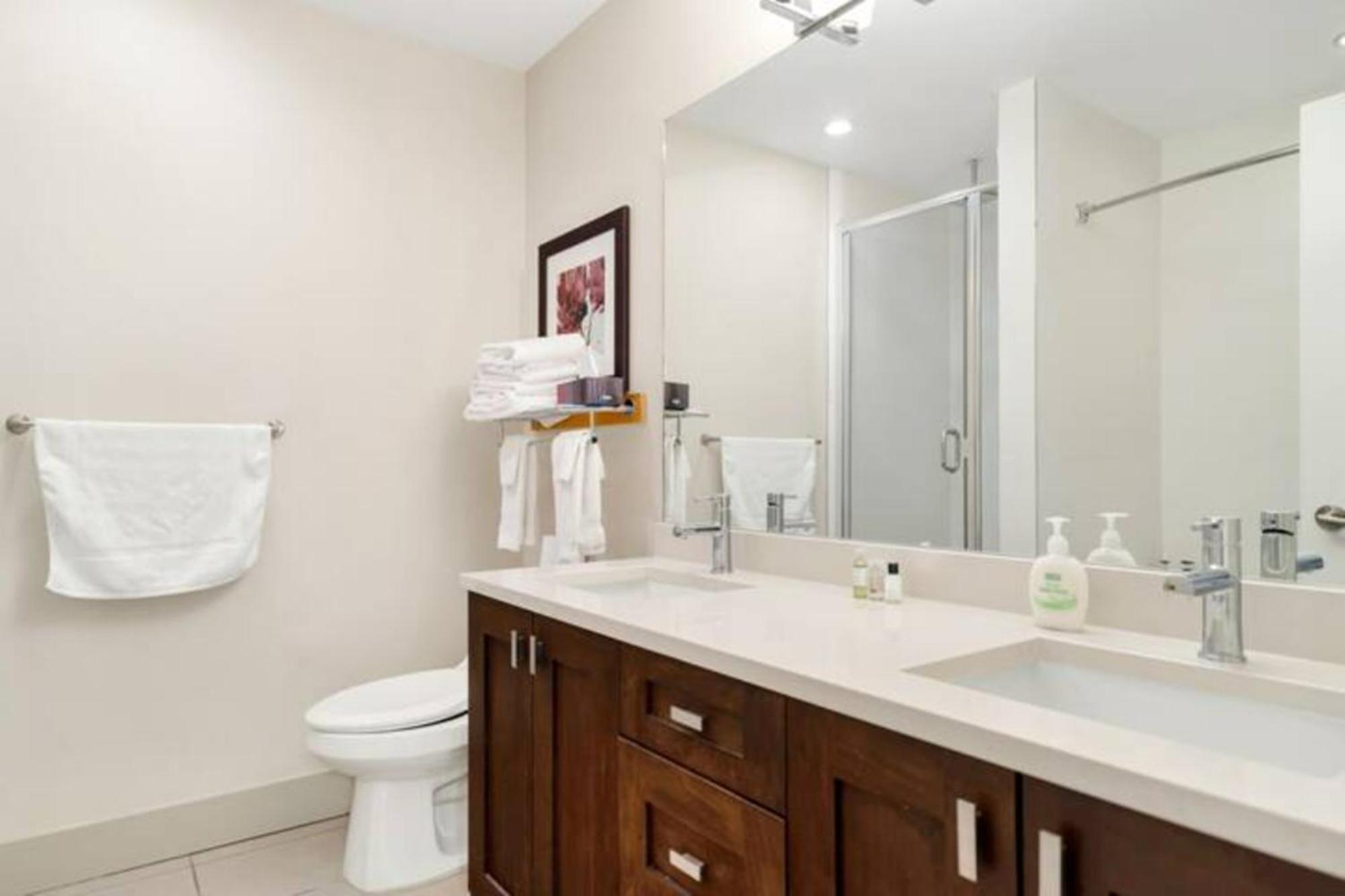 Harrison Pets Welcome-3br Penthouse * Harrison Hot Springs